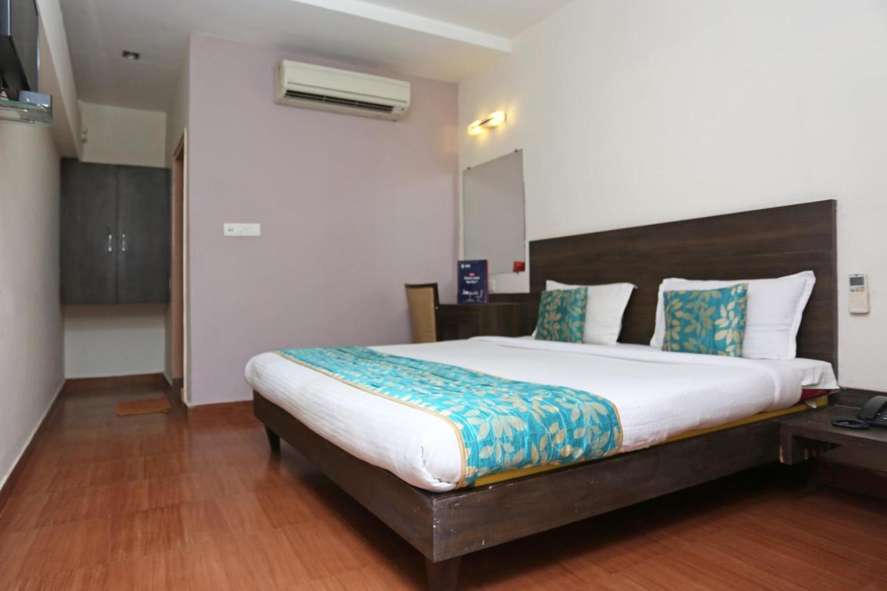 Oyo 4940 Hotel Sea Rock Rāipur Dış mekan fotoğraf