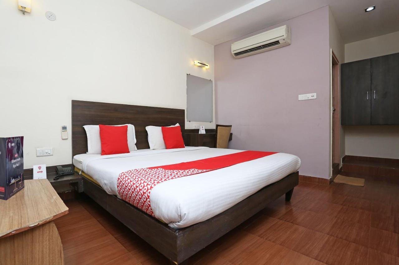 Oyo 4940 Hotel Sea Rock Rāipur Dış mekan fotoğraf